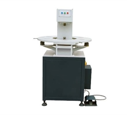 China Máquina de perfuração do furo do fechamento do hardware da posição da máquina 6 da janela de alumínio fornecedor