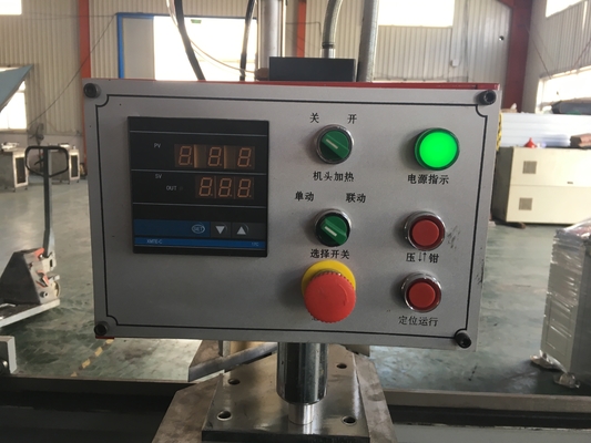 China Máquina de soldadura principal da janela do PVC da máquina da janela de três UPVC/máquina da fatura fornecedor